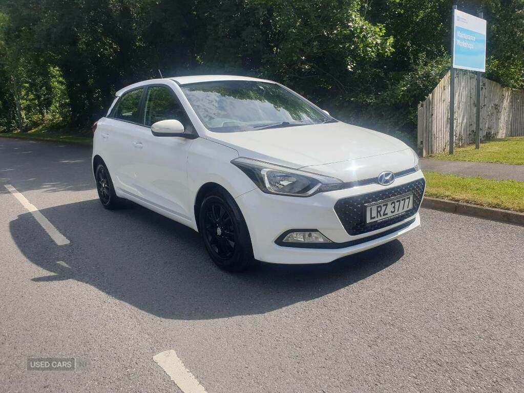 Hyundai I20 1.2 Se White #5