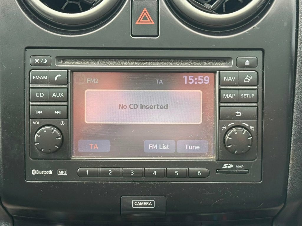Nissan Qashqai Hatchback Beige #31