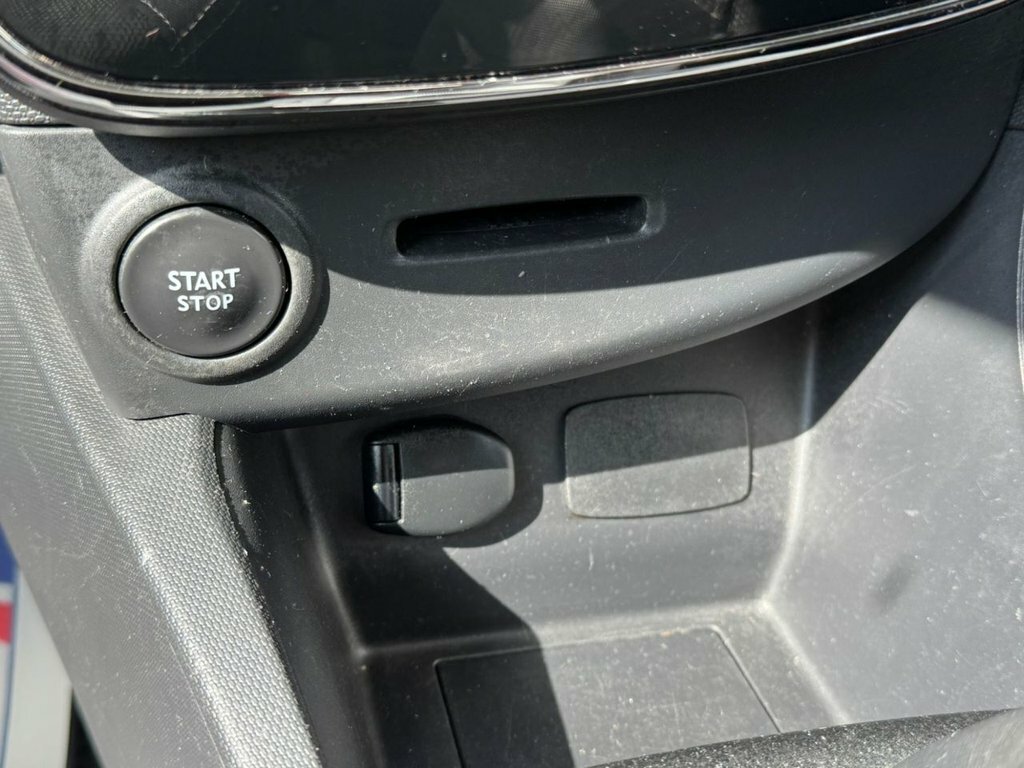 Renault Clio 0.9 Tce Dynamique S Medianav Euro 5 Ss  #23