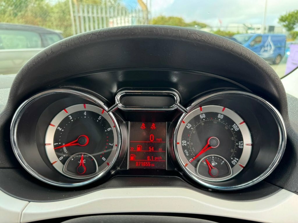 Vauxhall Adam 1.4 16V Rocks Air Euro 5 #46