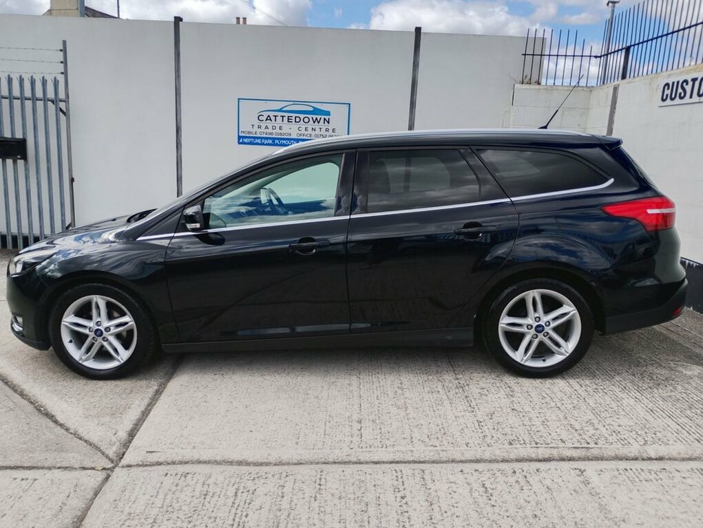 Ford Focus 1.6L Titanium Black #2