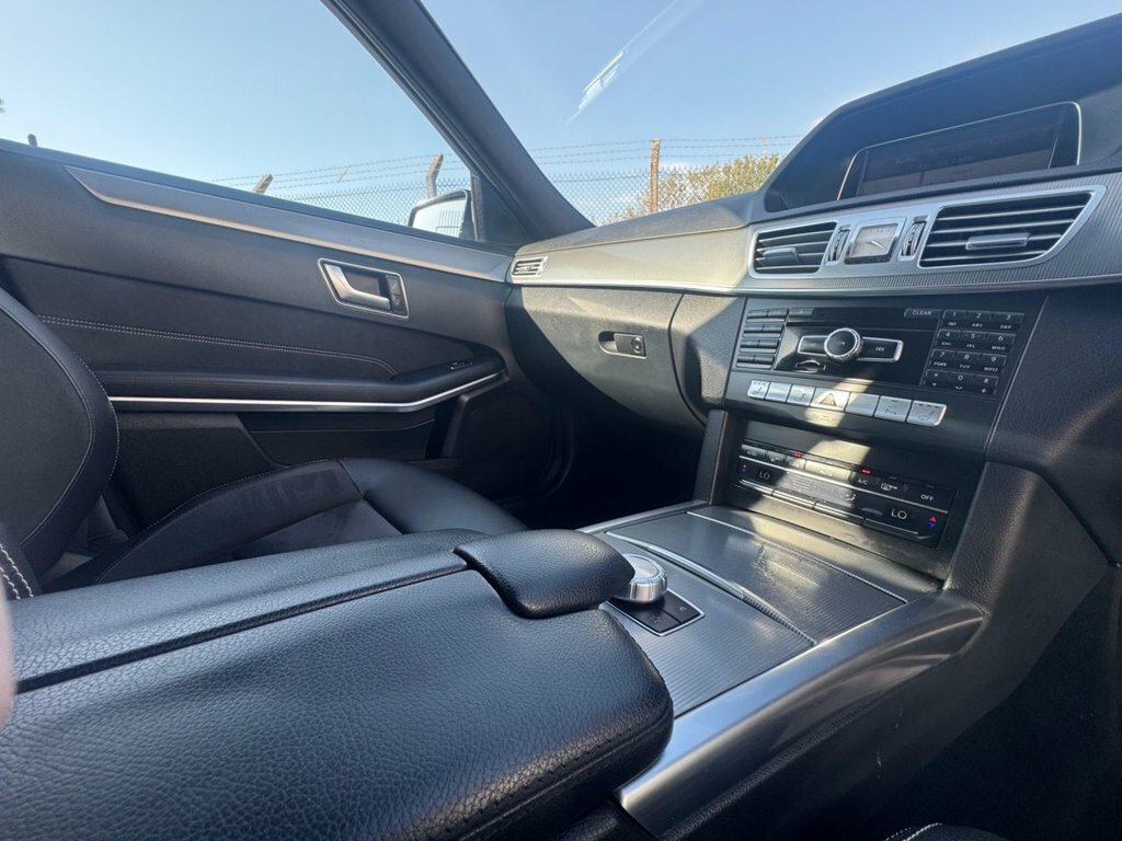 Mercedes-Benz E Class Estate 3.0 E350 V6 Bluetec Amg Sport G-tronic Eur White #43