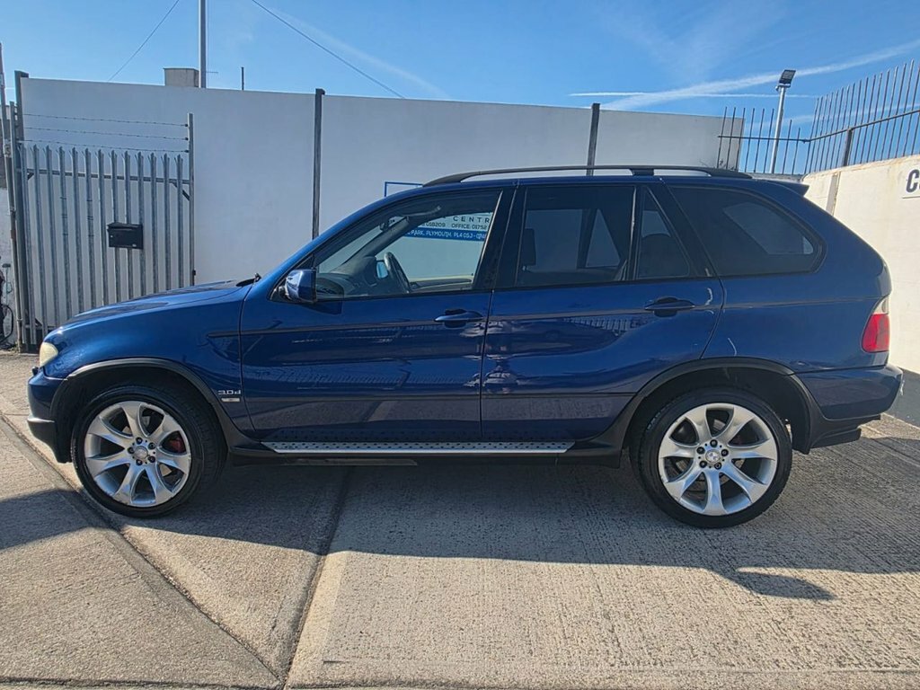 BMW X5 Estate Blue #2