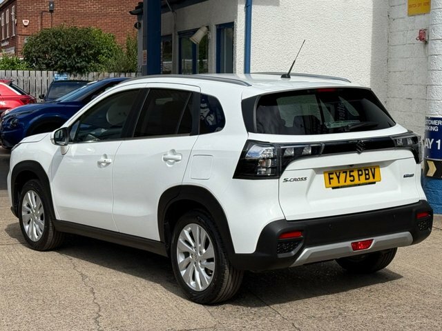 Suzuki S Cross Boosterjet Mhev Motion Suv White #4