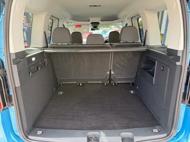 Ford Tourneo Connect 2.0 Ecoblue Titanium Mpv Dct Euro 6 S Blue #6