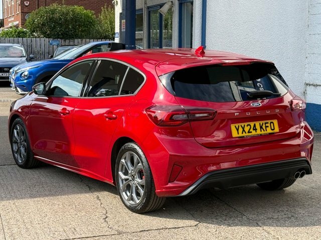 Ford Focus 1.0T Ecoboost Mhev St-line Hatchback Hy Red #4