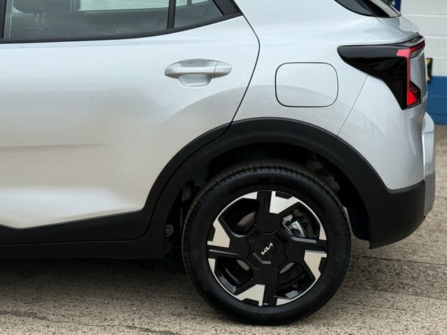 Kia Stonic 1.0 T-gdi Mhev Gt-line Suv Hybrid Manua Grey #26