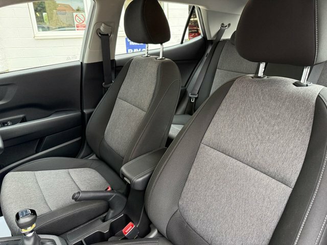 Kia Stonic 1.0 T-gdi Mhev Gt-line Suv Hybrid Manua Grey #51