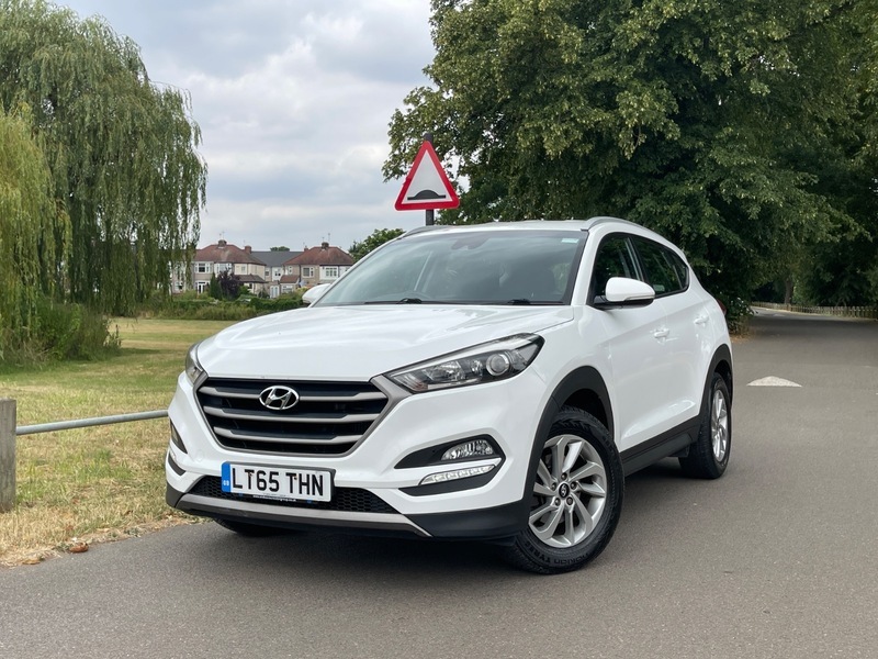 Hyundai Tucson Crdi Se Blue Drive White #2