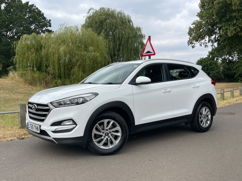 Hyundai Tucson Crdi Se Blue Drive White #4