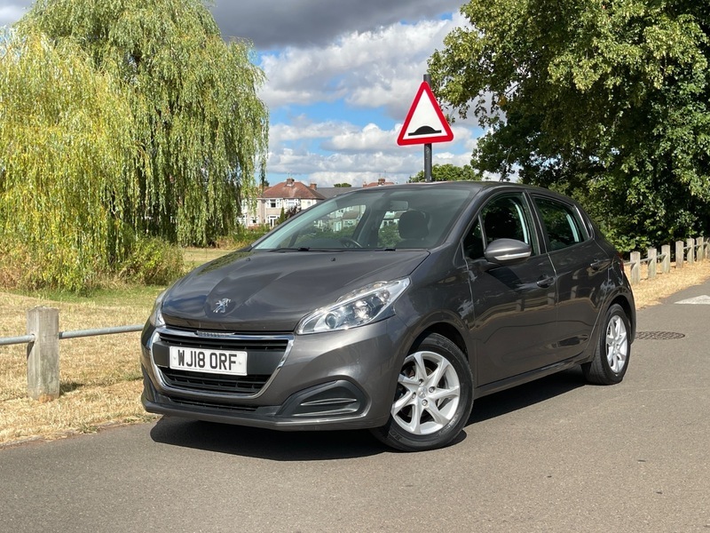 Peugeot 208 Ss Gt Line White #1