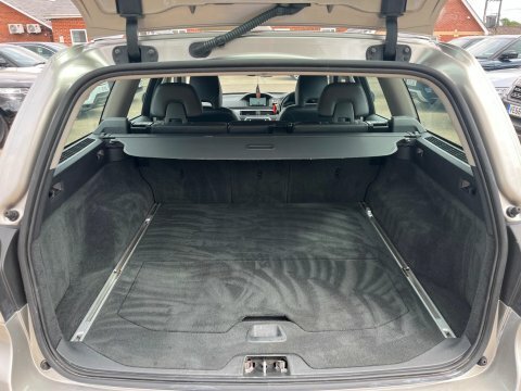 Volvo V70 D5 215 Se Nav Geartronic Red #21