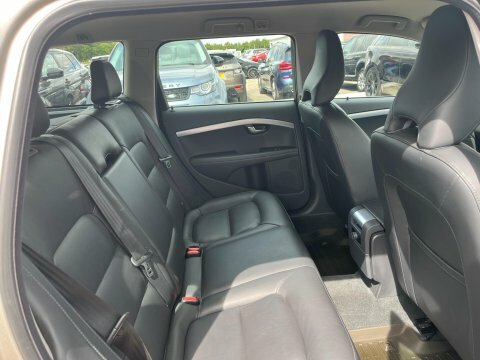 Volvo V70 D5 215 Se Nav Geartronic Red #13