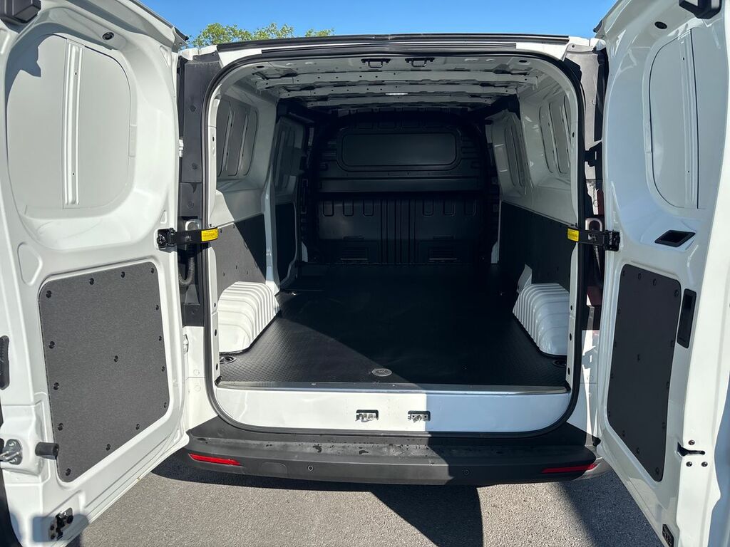 Maxus Deliver 7 2.0 D20 Panel Van Fwd L2 Euro 6 White #23