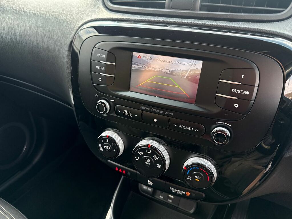 Kia Soul 1.6 Crdi Connect Plus Euro 6 Black #19