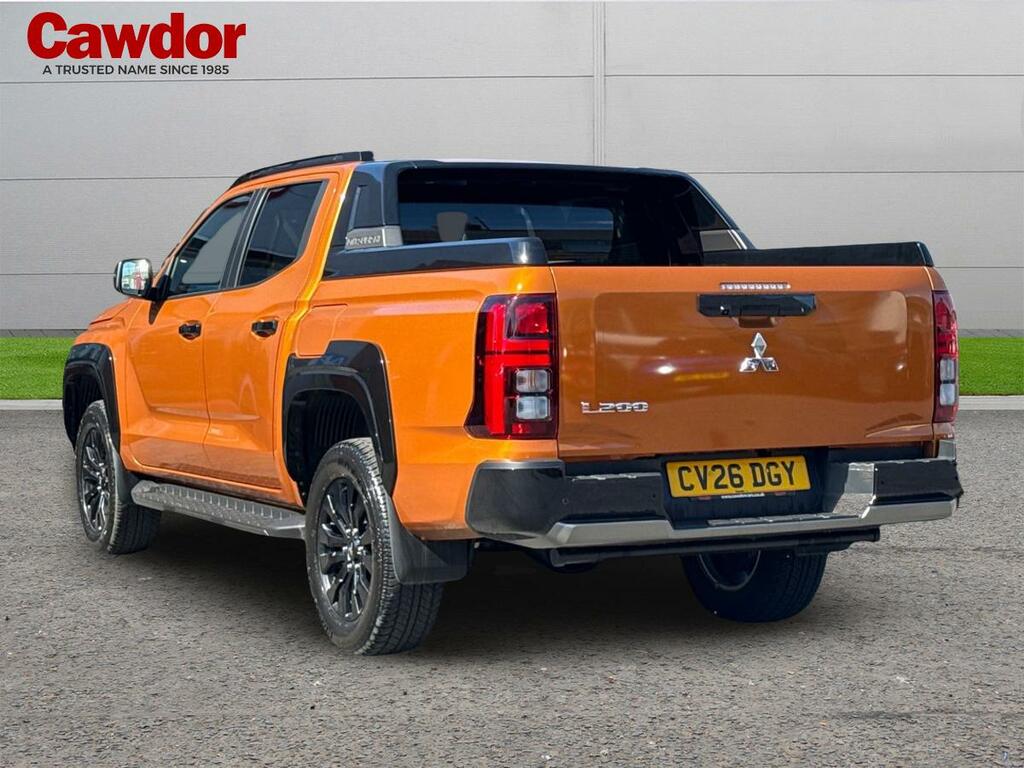 Mitsubishi L200 Pup 2.4 Bitb D Brbn Dbcb 4Wd Audouble Cab Orange #5
