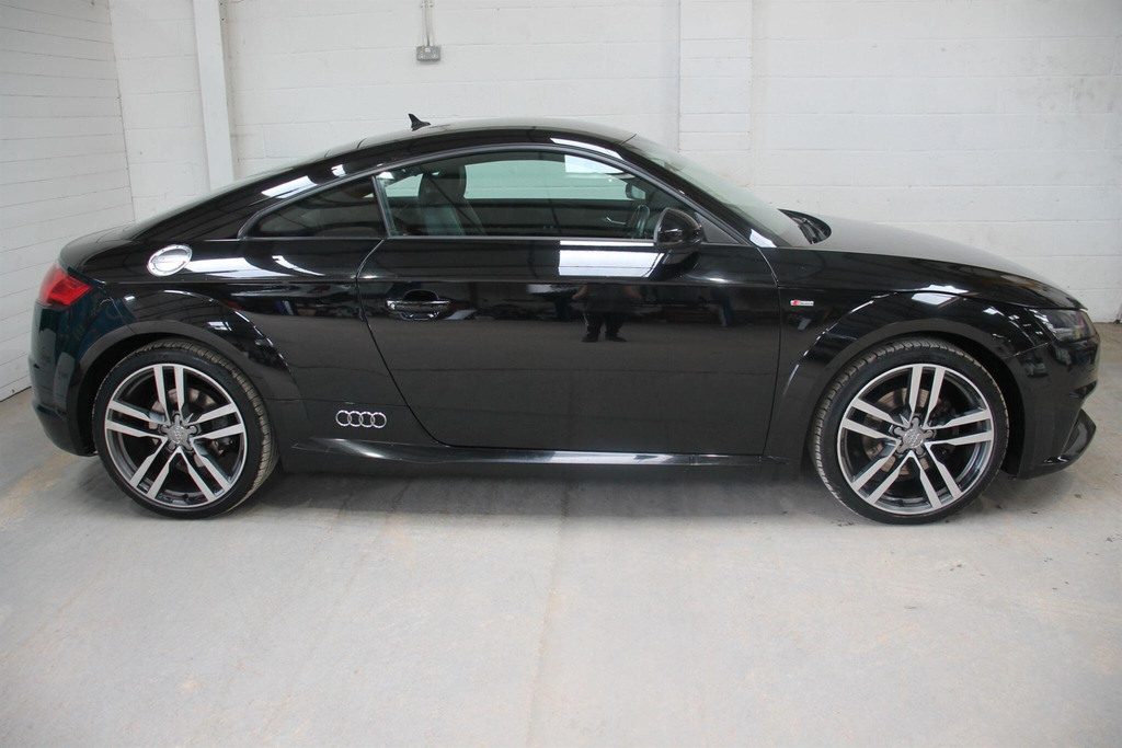 Audi TT 2.0 Tfsi S Line S Tronic Quattro Euro 6 Ss Black #2