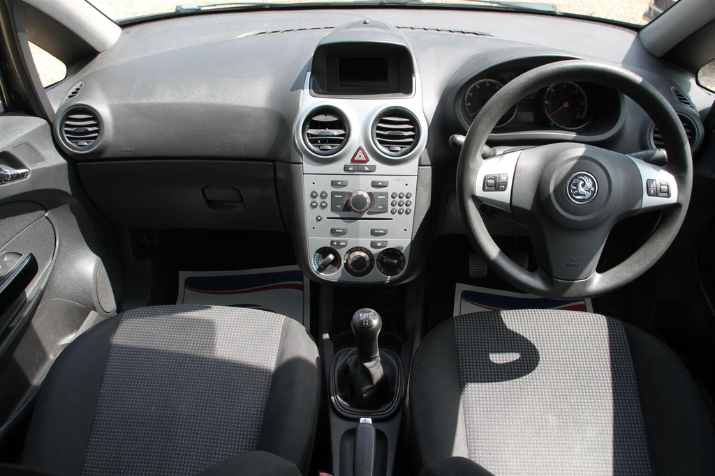 Vauxhall Corsa 1.4 16V Se Hatchback Euro 5 100 P Red #19