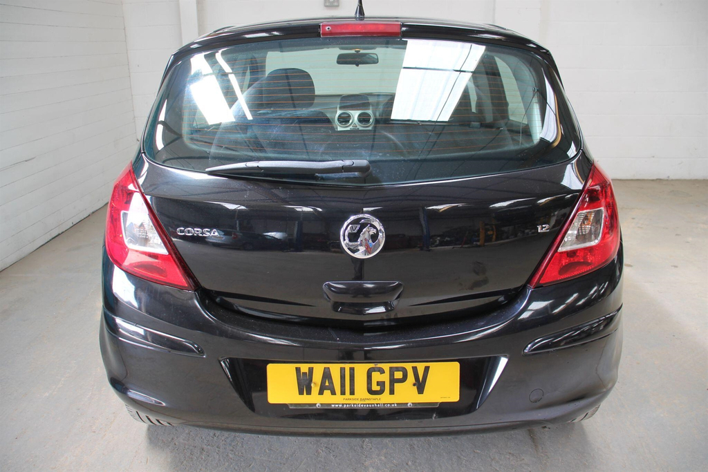 Vauxhall Corsa 1.4 16V Se Hatchback Euro 5 100 P Red #9