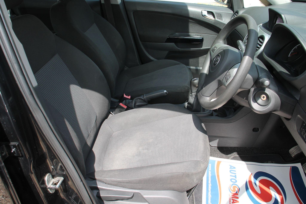Vauxhall Corsa 1.4 16V Se Hatchback Euro 5 100 P Red #13