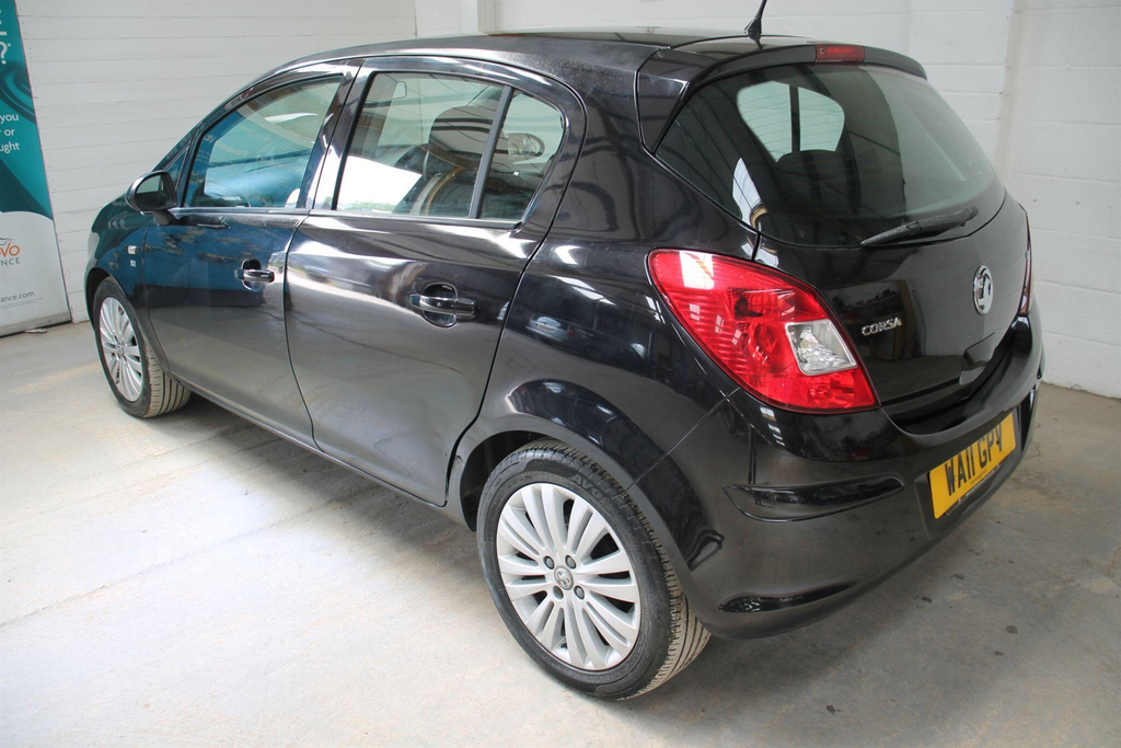 Vauxhall Corsa 1.4 16V Se Hatchback Euro 5 100 P Red #11