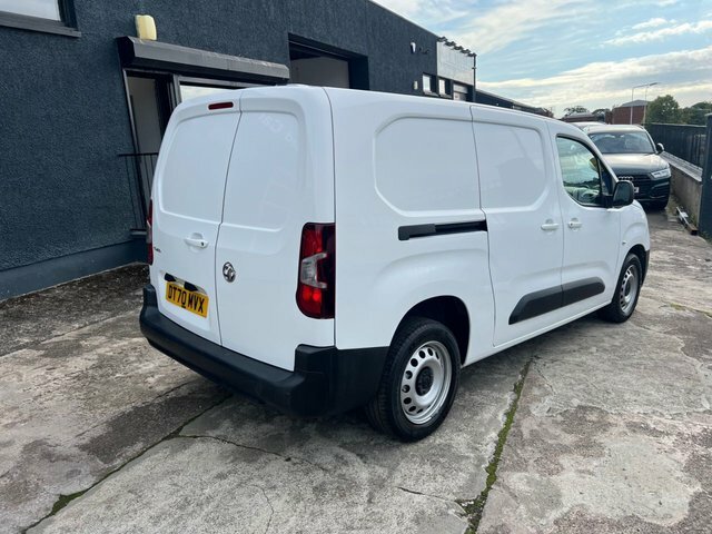 Vauxhall Combo 2021 1.5 Turbo D 2300 Edition Panel Van White #4