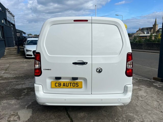 Vauxhall Combo 2020 1.5 Turbo D 2300 Sportive Panel Van Diese White #5