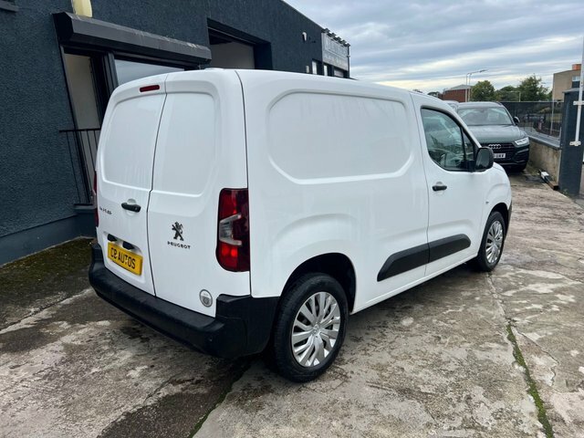 Peugeot Partner 2019 1.5 Bluehdi 1000 Professional Standard Panel White #4