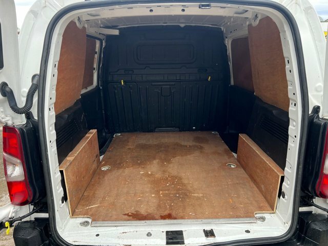 Peugeot Partner Bluehdi Professional L1 Grey #10