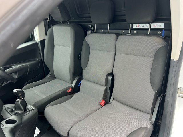Peugeot Partner Bluehdi Professional L1 Grey #15