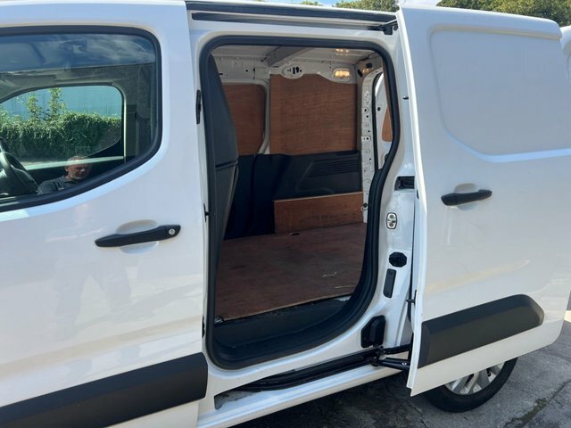 Peugeot Partner 1.5 Bluehdi Professional L1 101 Bhp With Air Con, White #12