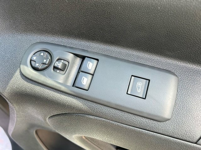 Peugeot Partner 1.5 Bluehdi Professional L1 101 Bhp With Air Con, White #24
