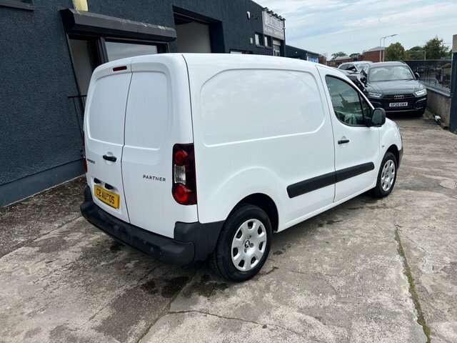 Peugeot Partner 2018 1.6 Bluehdi 855 Professional Panel Van Di White #4