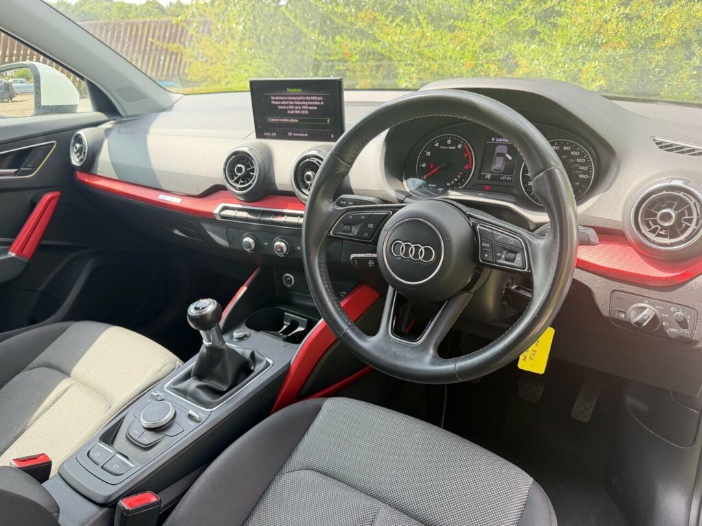 Audi Q2 1L Sport White #2
