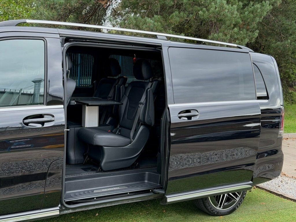 Mercedes-Benz V Class V220 D Amg Line 9G-tronic Extra Long Black #34