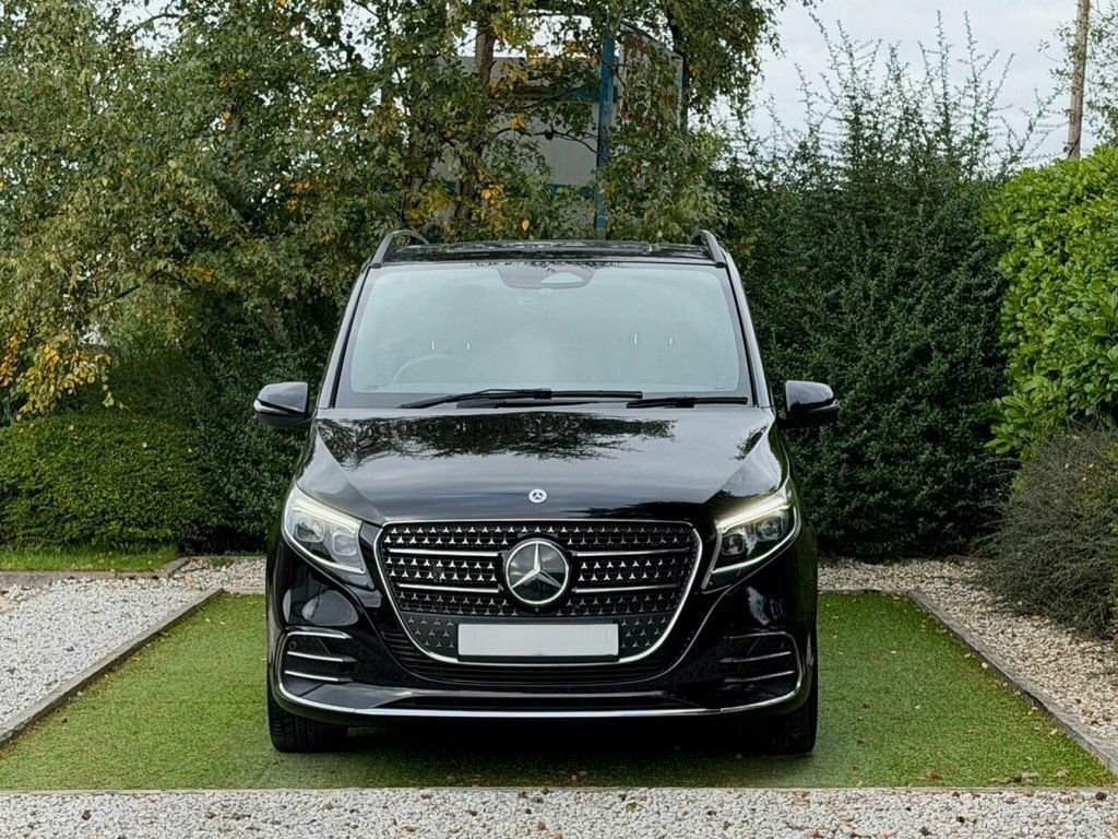 Mercedes-Benz V Class 2L Premium Black #6