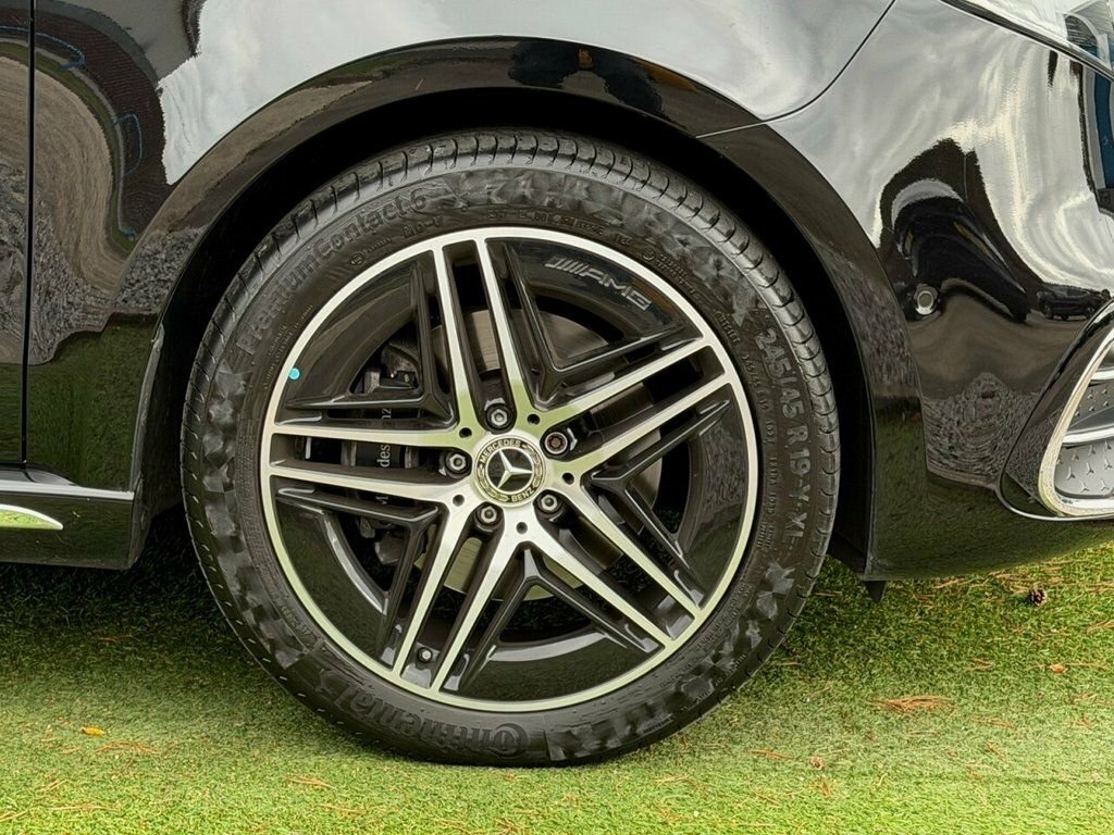 Mercedes-Benz V Class V220 D Amg Line 9G-tronic Extra Long Black #32