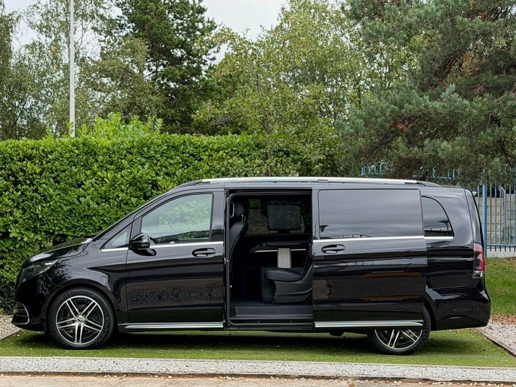 Mercedes-Benz V Class V220 D Amg Line 9G-tronic Extra Long Black #35