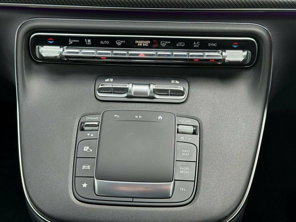 Mercedes-Benz V Class V220 D Amg Line 9G-tronic Extra Long Black #24