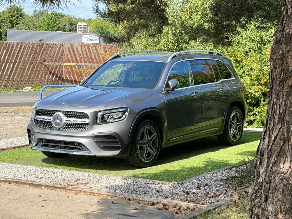 Mercedes-Benz GLB Class 200 Amg Line Premium 7G-tronic Estate Red #8
