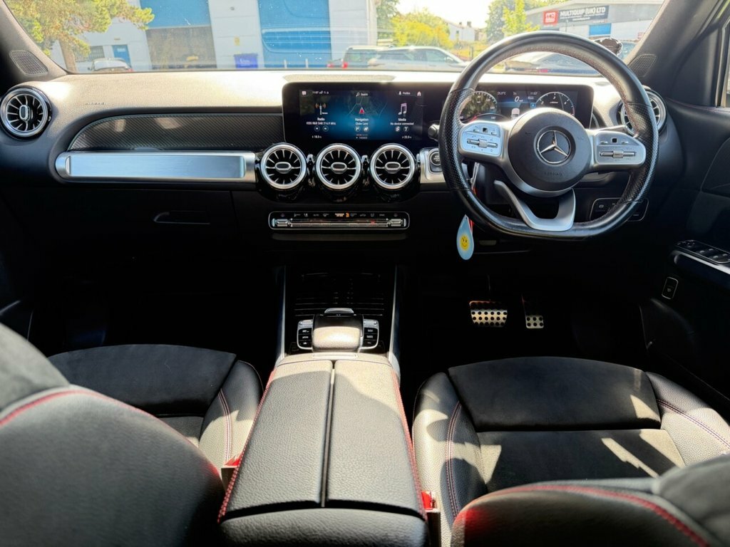 Mercedes-Benz GLB Class 200 Amg Line Premium 7G-tronic Estate Red #10