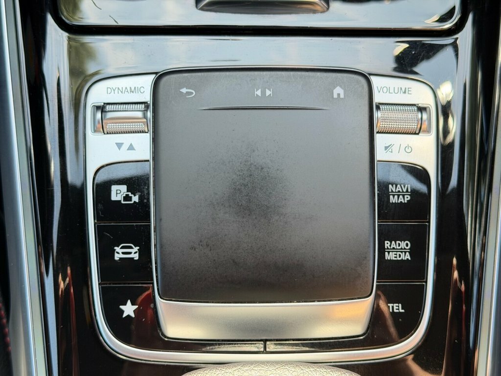 Mercedes-Benz GLB Class 200 Amg Line Premium 7G-tronic Estate Red #15