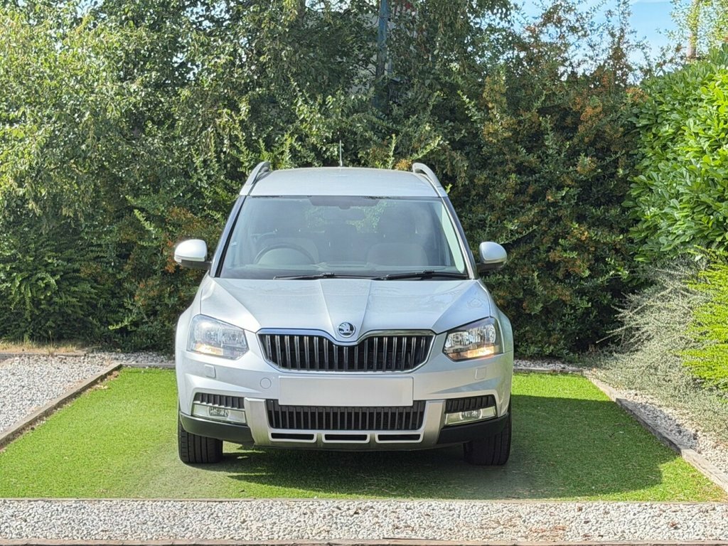 Skoda Yeti 1.2 Tsi Monte Carlo Dsg Euro 6 Ss White #8