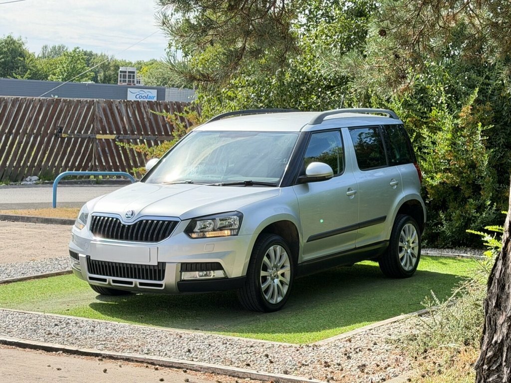 Skoda Yeti 1.2 Tsi Monte Carlo Dsg Euro 6 Ss White #9