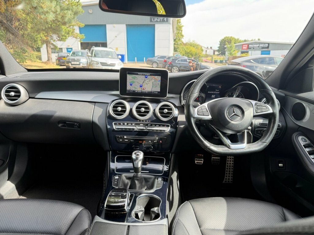 Mercedes-Benz C Class 2L Amg Line White #3