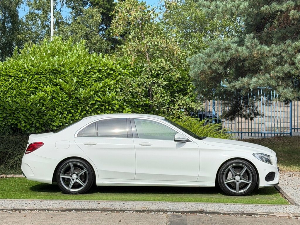 Mercedes-Benz C Class 2L Amg Line White #2
