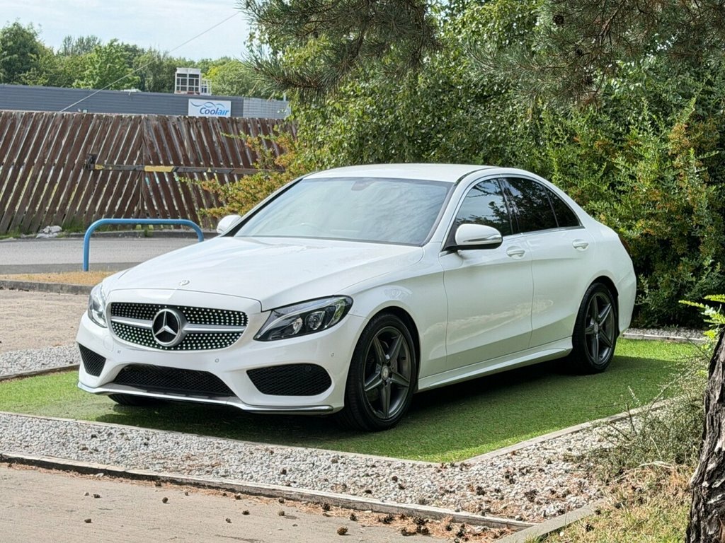 Mercedes-Benz C Class 2L Amg Line White #4