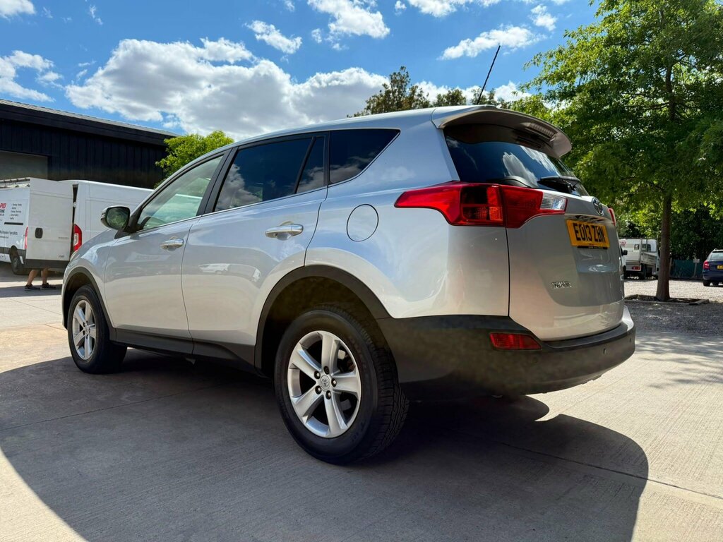 Toyota Rav 4 2.0 D-4d Icon 2Wd Euro 5 Ss Silver #3