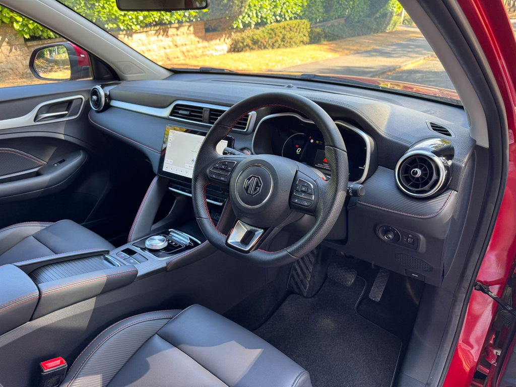 MG ZS 51.1Kwh Trophy Connect Suv 176  #4