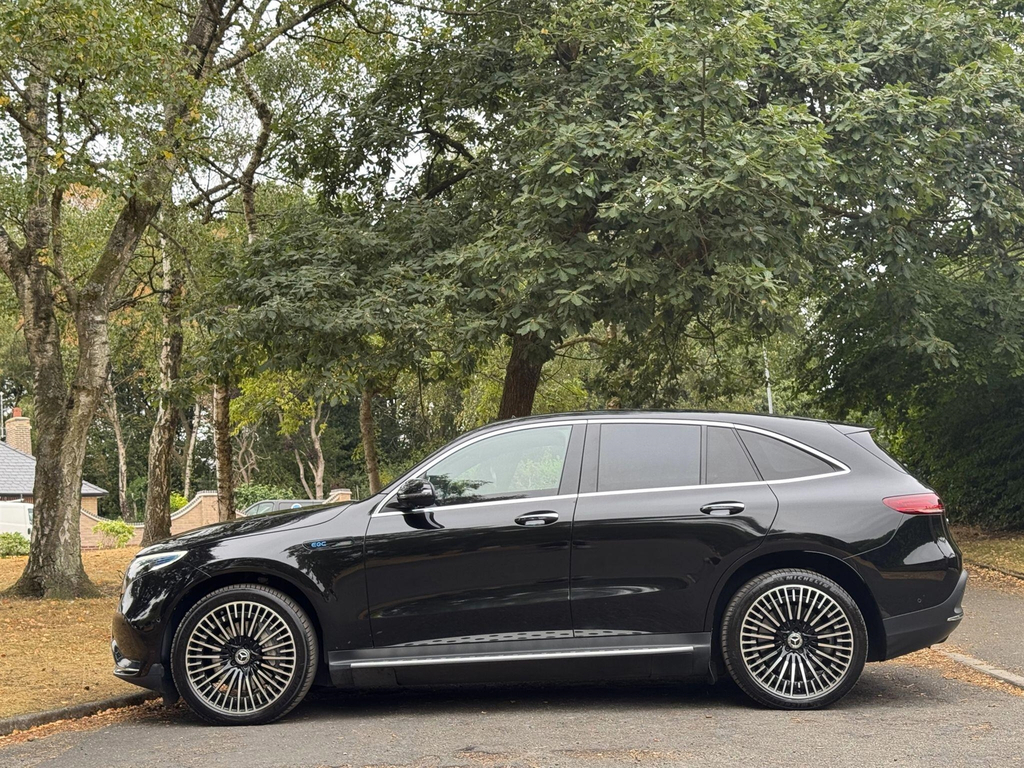 Mercedes-Benz EQC 400 80Kwh Amg Line Premium Plus Suv #3